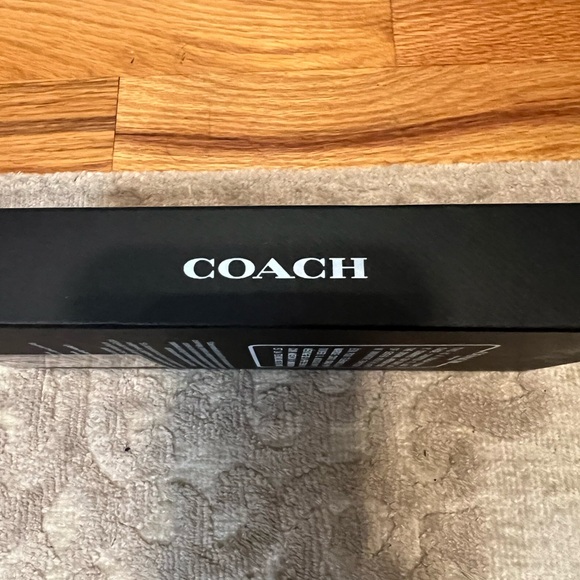 Coach (R $129) authentic IPhone 15 Pro Max Case Wallet NWT - Picture 7 of 13